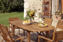 Miliboo Ausziehbarer Gartentisch mit integrierter Verlängerung aus Massivholz B160-210 cm MAYEL* Gartentische
