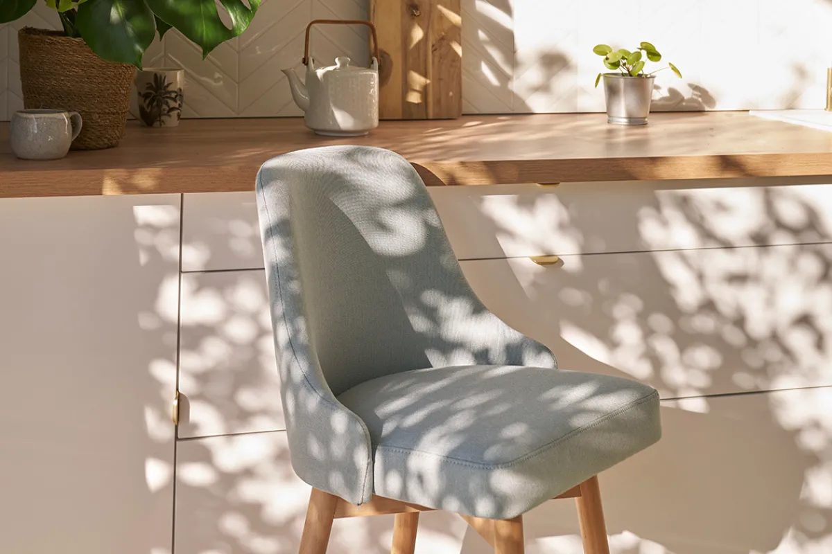 Miliboo Barhocker HASTA skandinavisches Design hellgrauer Bezug H65 cm (2er-Set)* Barhocker
