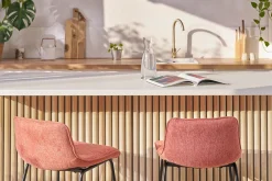 Miliboo Barhocker in Terracotta mit Samteffekt-Stoff und Metall H65 cm (2er-Set) BOOST* Barhocker