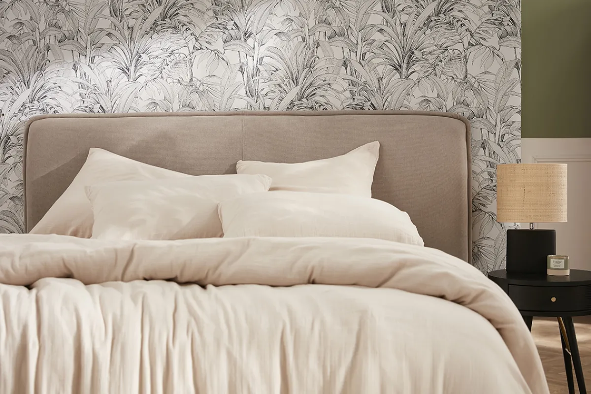Miliboo Bettkopfteil naturfarbener Stoff mit Samteffekt B175 cm MARCIA* Bett-kopfteile