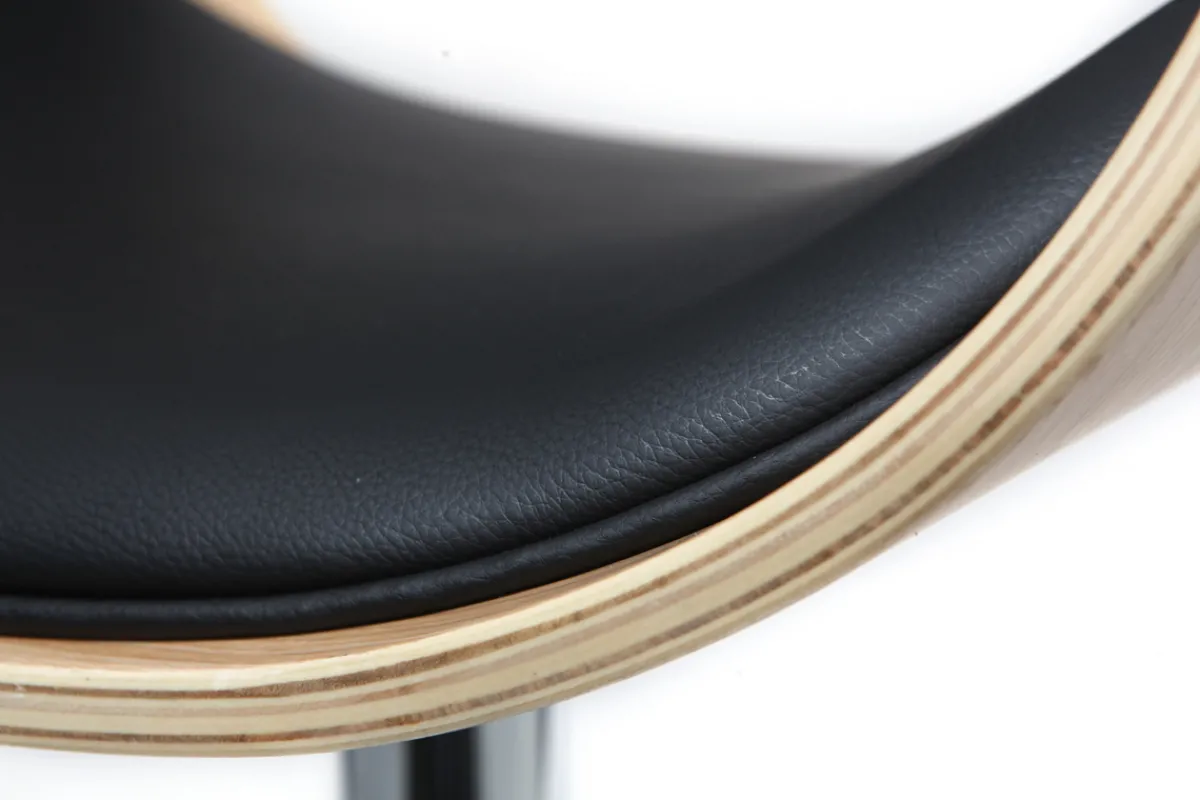 Miliboo Design-Barhocker Schwarz und helles Holz BENT* Barhocker