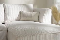 Miliboo Design-Ecksofa rechtseitig aus geripptem, écrufarbenem Samtstoff 3-4 Sitzer PANAM* Ecksofas