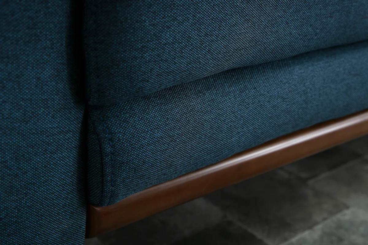 Miliboo Design-Sofa 2 Plätze Stoff Blau und Füße Nussbaum EKTOR* Design-sofas
