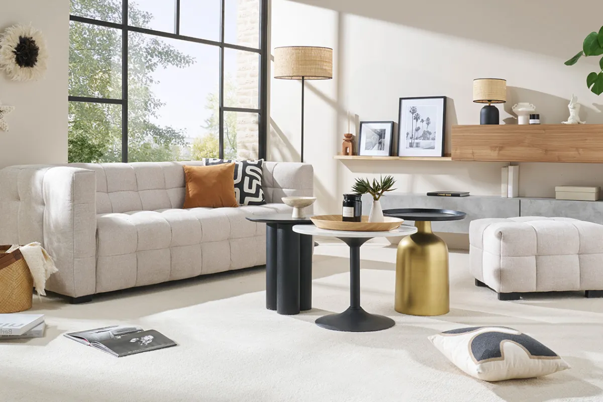 Miliboo Design-Sofa mit beigem Stoff im Samtdesign 3-Sitzer CORTO* Design-sofas