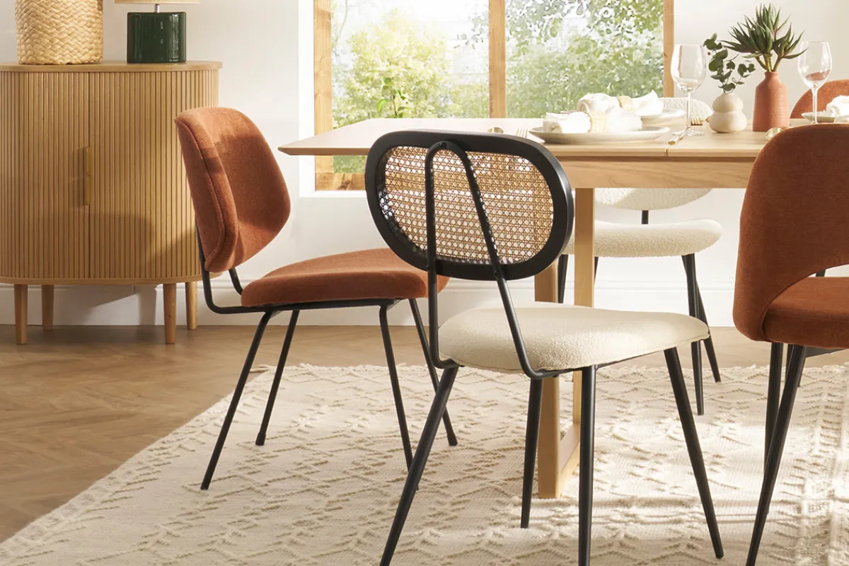 Miliboo Design-Stühle aus terracottafarbenem Stoff mit Samteffekt und schwarzem Metallfuß (2er-Set) BARNET* Design-stühle