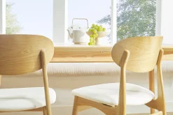 Miliboo Design-Stühle in Weiß und hellem Holz aus massiver Eiche (2er-Set) VICKY* Design-stühle
