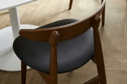 Miliboo Design-Stuhl aus Nussbaum und schwarzem PU 2er-Set WALFORD* Design-stühle|Holzstühle