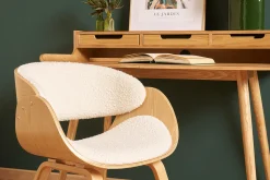 Miliboo Design-Stuhl aus weißem Stoff mit Bouclé-Wolleffekt und hellem Holz BENT* Design-stühle