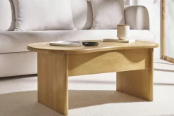Miliboo Niedriger Couchtisch in Bohnenform mit Ablage aus massivem Mangoholz B95 cm KOKOA* Couchtische