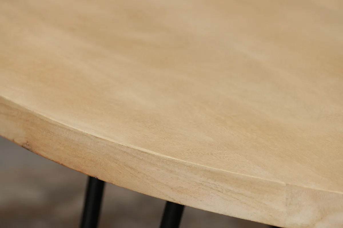 Miliboo Ovaler Couchtisch aus massivem Mangobaum L100 cm VIBES* Couchtische