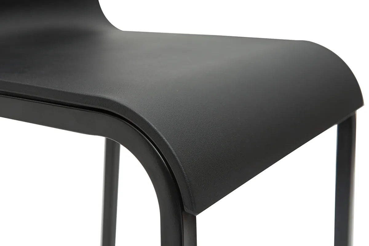 Miliboo Schwarze stapelbare Designer-Barhocker H65 cm (2er-Satz) KUPA* Barhocker
