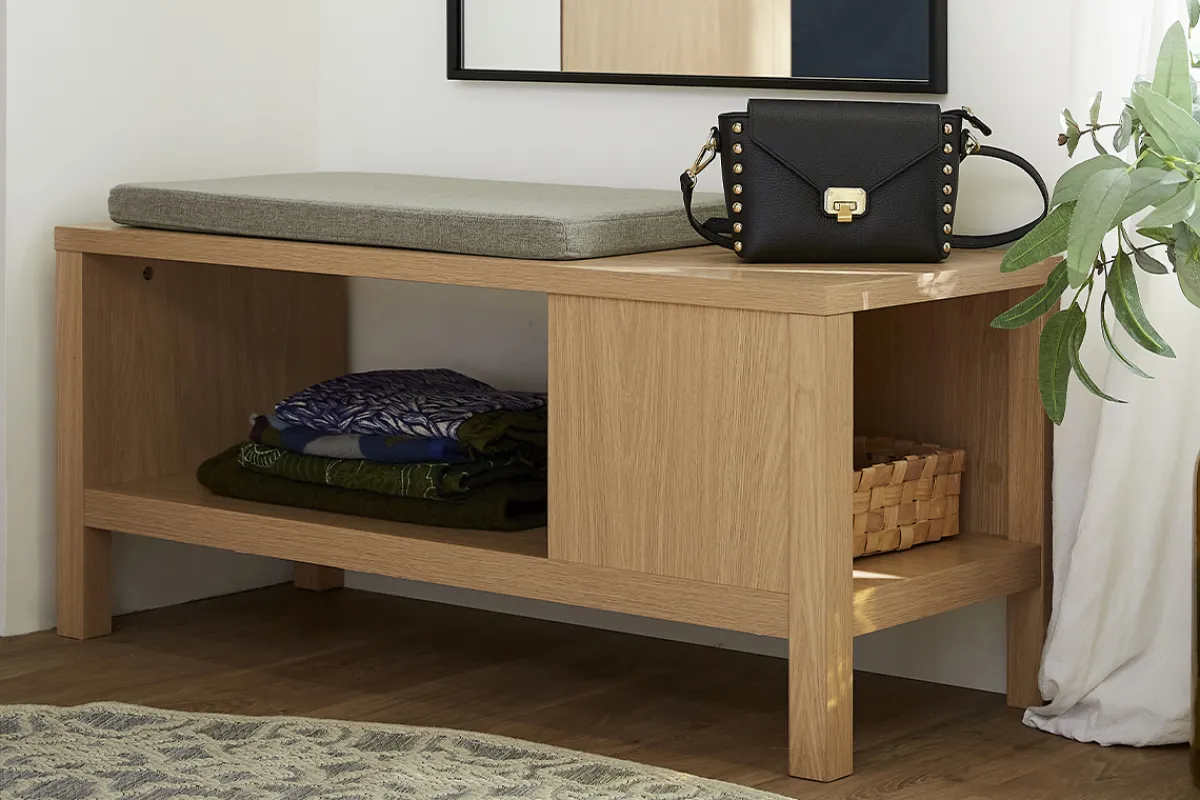 Miliboo Sitzbank in Eiche mit Kissen und offener Nische B100 cm GUMBY* Holzstühle|Bänke