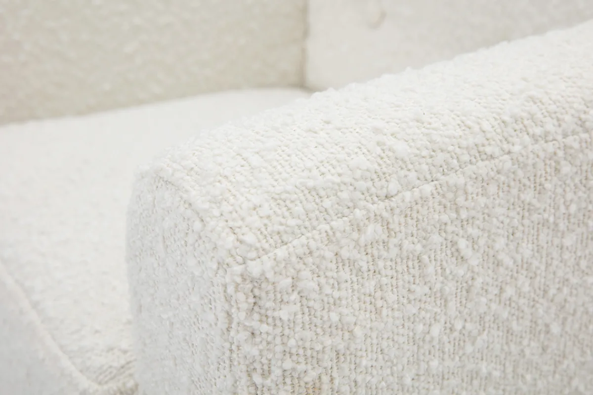 Miliboo Skandinavischer Sessel aus weißem Stoff mit Bouclé-Wolleffekt und hellem Holz NORKID*Kinder Kindersessel