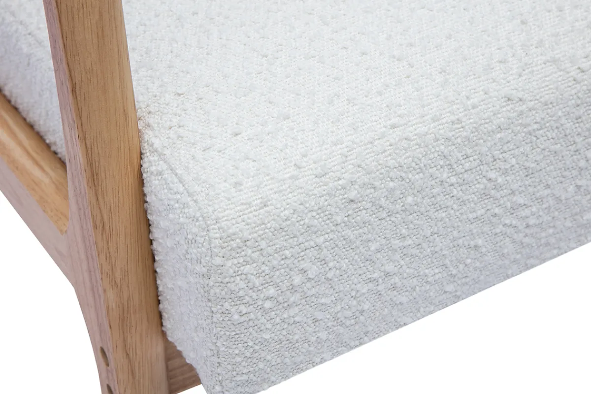 Miliboo Skandinavischer Sessel aus weißem Stoff mit Bouclé-Wolleffekt und hellem Massivholz DERRY* Design-sessel|Sessel