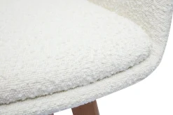 Miliboo Skandinavischer Stuhl aus weißem Stoff mit Bouclé-Wolleffekt und hellem Massivholz PRISMA* Design-stühle
