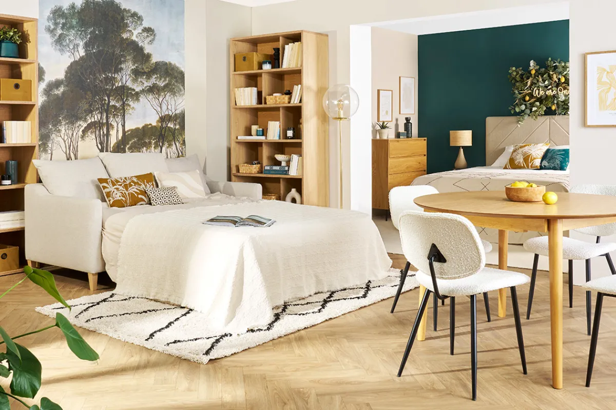 Miliboo Skandinavisches Schlafsofa aus beigem Stoff mit Samteffekt und hellem Holz 3-Sitzer LOUISE* Schlafsofas