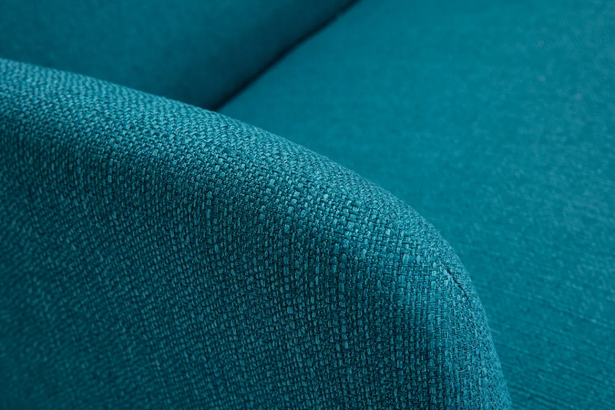 Miliboo Skandinavisches 2-Sitzer-Sofa aus entenblauem Stoff und hellem Holz ISKO* Design-sofas