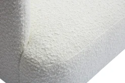 Miliboo Skandinavisches Sofa 2-Sitzer aus weißem Stoff mit Bouclé-Wolleffekt und hellem Holz ISKO* Design-sofas