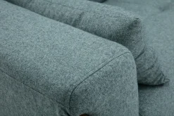 Miliboo Skandinavisches Sofa 3-Sitzer aus graugrünem Stoff und hellem Holz FJORD* Design-sofas
