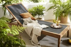 Miliboo Sonnenliege dunkelgrau und Massivholz NAVEEN* Gartenliegen