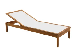 Miliboo Sonnenliege weiß und Massivholz NAVEEN* Gartenliegen
