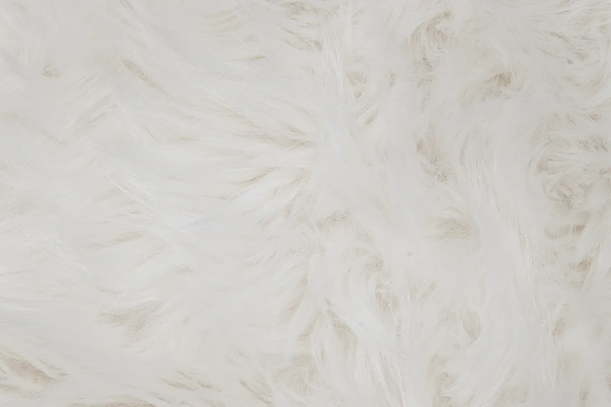 Miliboo Teppich Bettvorleger in weißer Felloptik 60x90 cm MEGEVE (Dieses Produkt wird nicht mehr verkauft)* Teppiche|Alle Dekoration