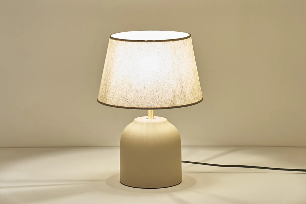 Miliboo Tischleuchte aus matter Keramik in Beige mit Lampenschirm aus Leinen H35 cm SIMAO* Alle Dekoration
