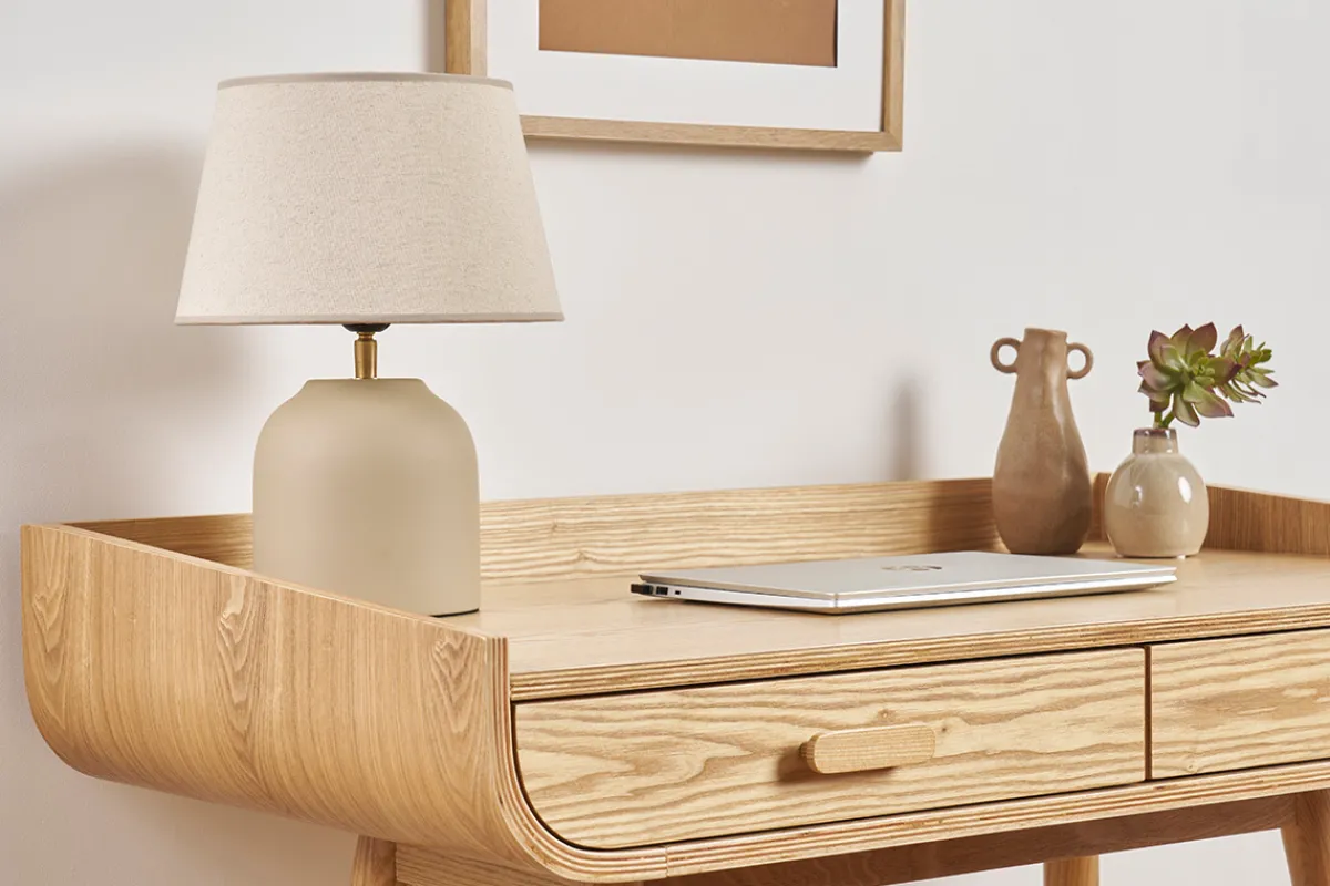 Miliboo Tischleuchte aus matter Keramik in Beige mit Lampenschirm aus Leinen H35 cm SIMAO* Alle Dekoration
