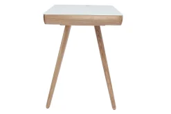 Miliboo Vernetzter Multimedia-Schreibtisch - weißes Glas und helles Holz CLEVER* Design-schreibtische