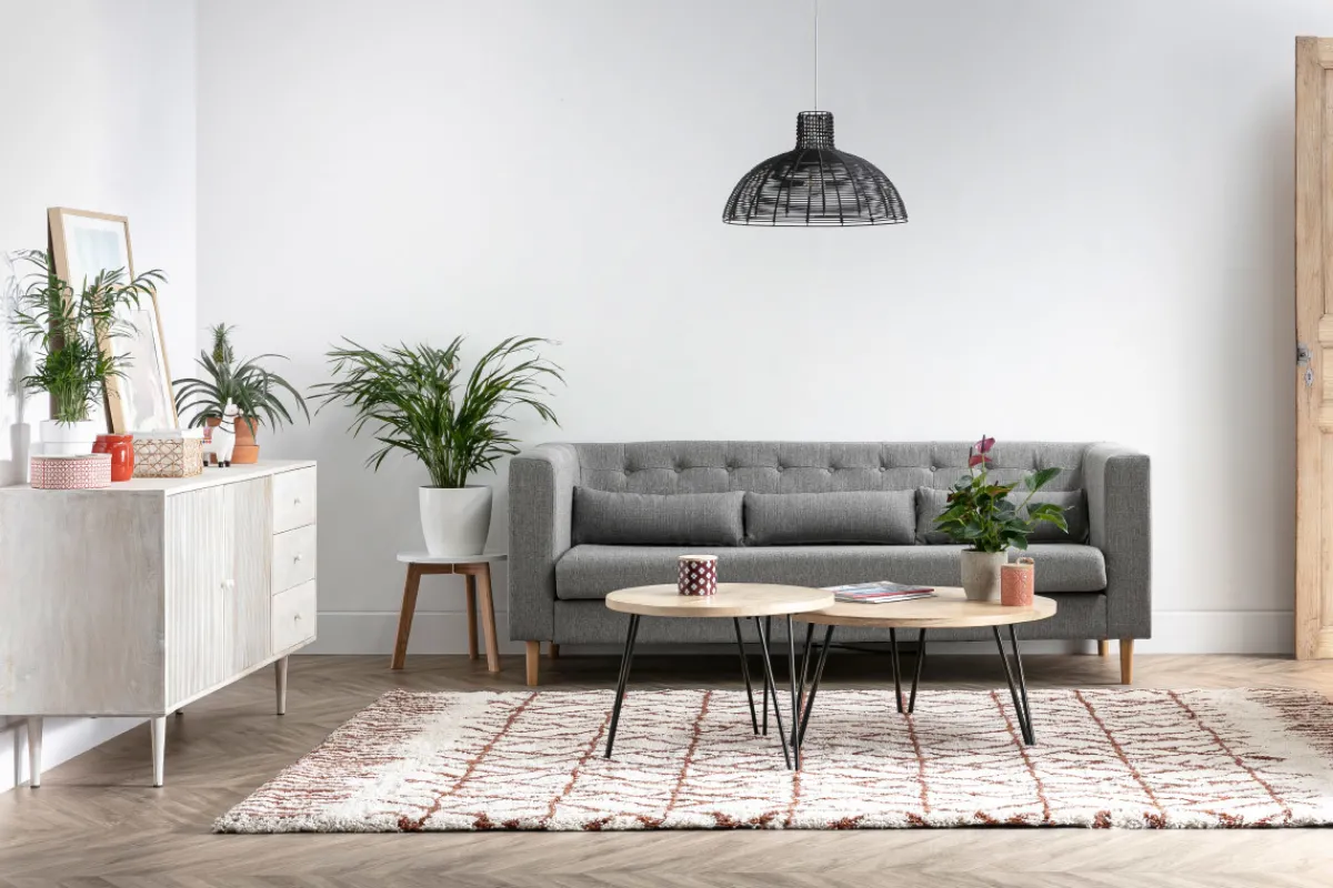 Miliboo Verschachtelungstische rund aus massivem Mangoholz und Metall (2er-Satz) VIBES* Couchtische