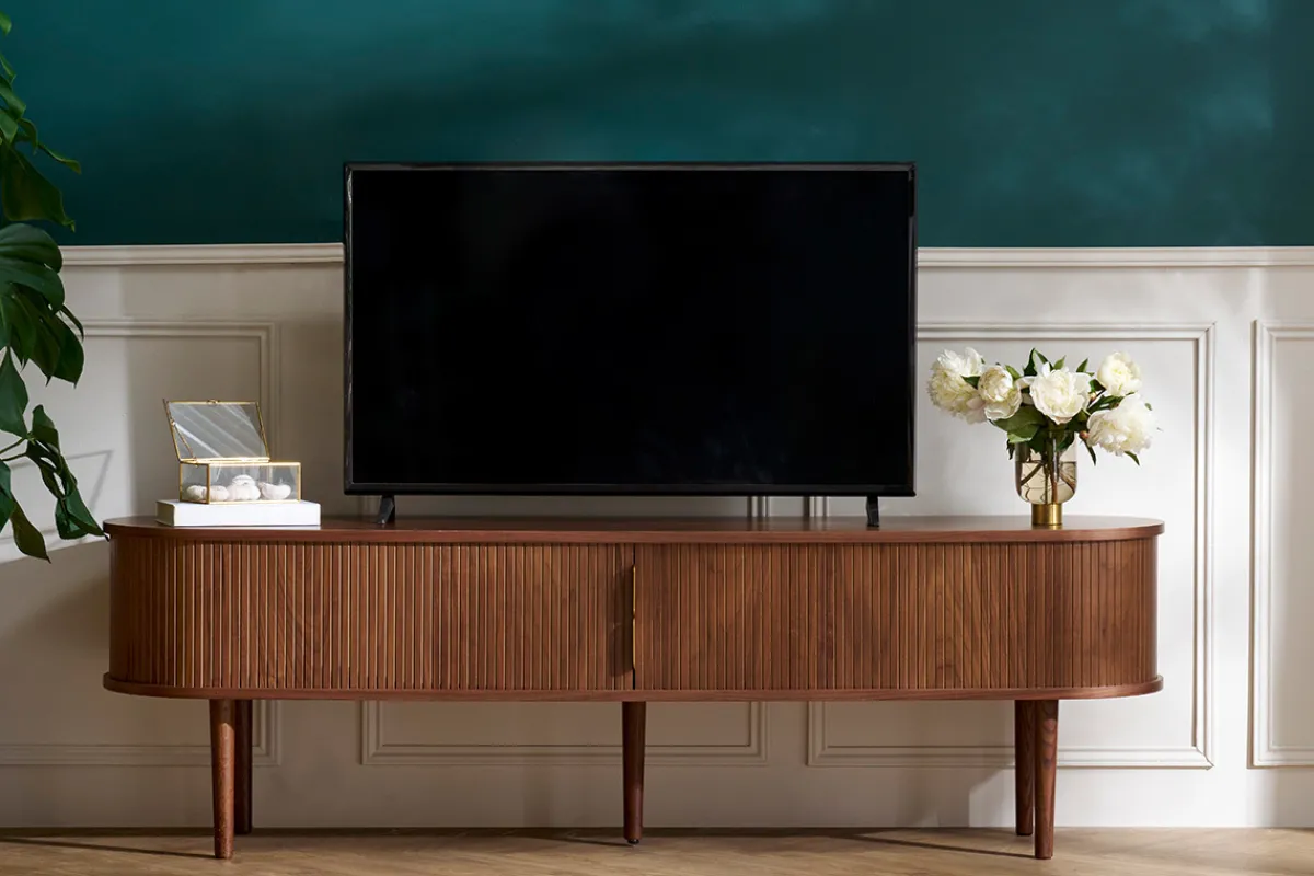 Miliboo Vintage-TV-Möbel aus dunklem Walnussfurnier mit Ablagefächern und 2 Schiebetüren B180 cm EPIC* Tv-lowboards
